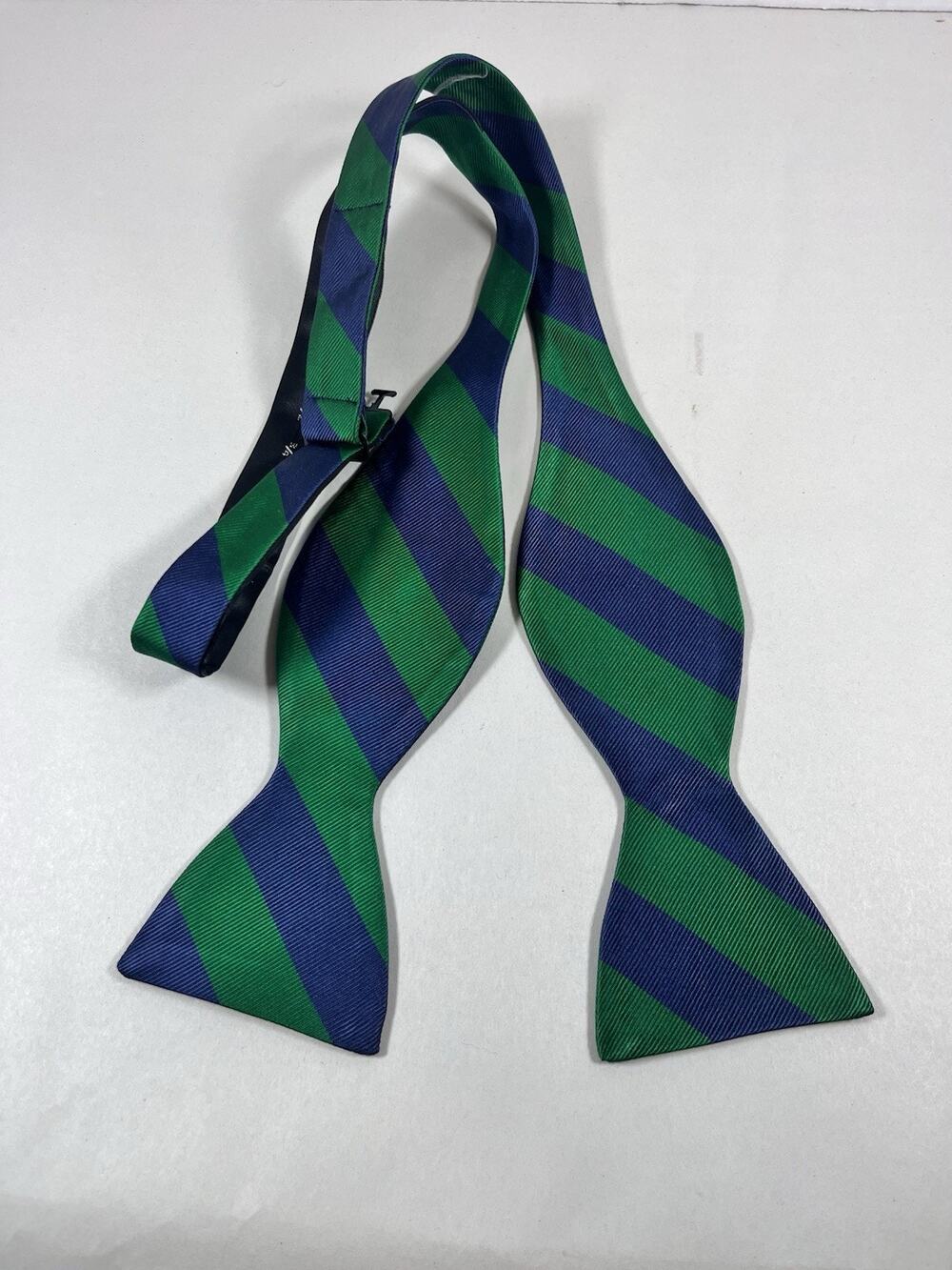 Jos. A. Bank Silk Repp Stripe Bow Tie Green Navy Blue Executive Collection